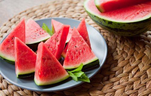 搬着小板凳吃瓜,见证人间百态  第3张