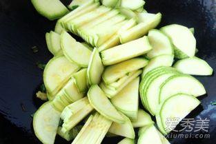 吃角瓜的功效,养生保健,健康生活新选择” 第2张 吃角瓜的功效,养生保健,健康生活新选择” 第2张